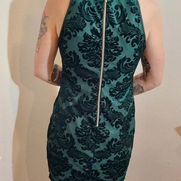 B. Darlin Emerald Green Velvet Burnout Mini Cocktail Dress, Size 13/14 - Picture 2 of 10